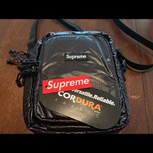 Authentic Supreme Black Shoulder Bag
